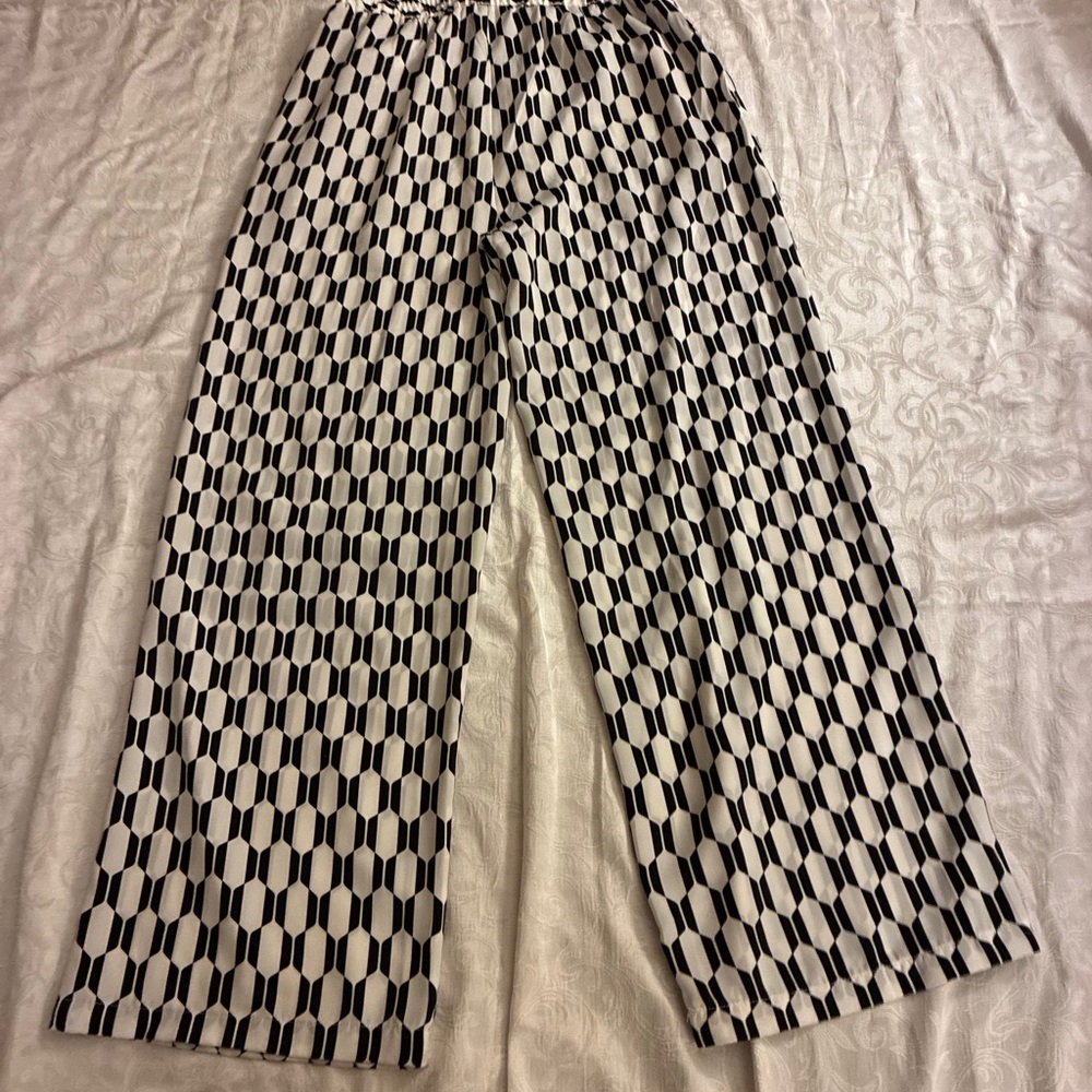 Modern Works Geometric Patterned Wide Leg Women's Pants - Picture 3 of 5